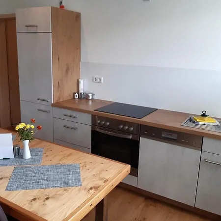 Stadtoase Geraeumige Gaestewohnungen Mit Balkon, Komfort, Modernitaet Und Ruhe, Fuer Monteure Geeignet, Free Wifi Frankenberg Zewnętrze zdjęcie