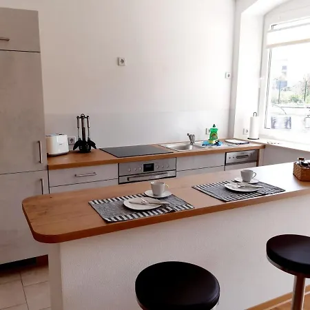 Stadtoase Geraeumige Gaestewohnungen Mit Balkon, Komfort, Modernitaet Und Ruhe, Fuer Monteure Geeignet, Free Wifi Frankenberg Zewnętrze zdjęcie