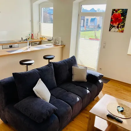 Stadtoase Geraeumige Gaestewohnungen Mit Balkon, Komfort, Modernitaet Und Ruhe, Fuer Monteure Geeignet, Free Wifi Frankenberg Zewnętrze zdjęcie