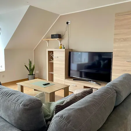 Stadtoase Geraeumige Gaestewohnungen Mit Balkon, Komfort, Modernitaet Und Ruhe, Fuer Monteure Geeignet, Free Wifi Frankenberg Zewnętrze zdjęcie