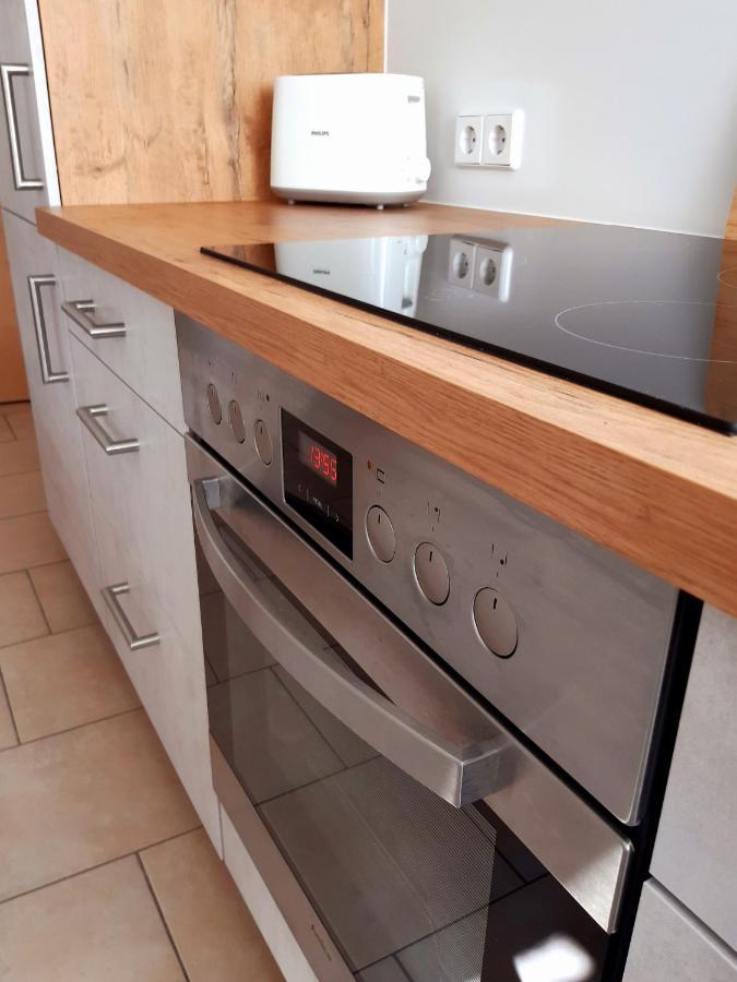 Appartement Stadtoase Geraeumige Gaestewohnungen Mit Balkon, Komfort, Modernitaet Und Ruhe, Fuer Monteure Geeignet, Free Wifi Frankenberg