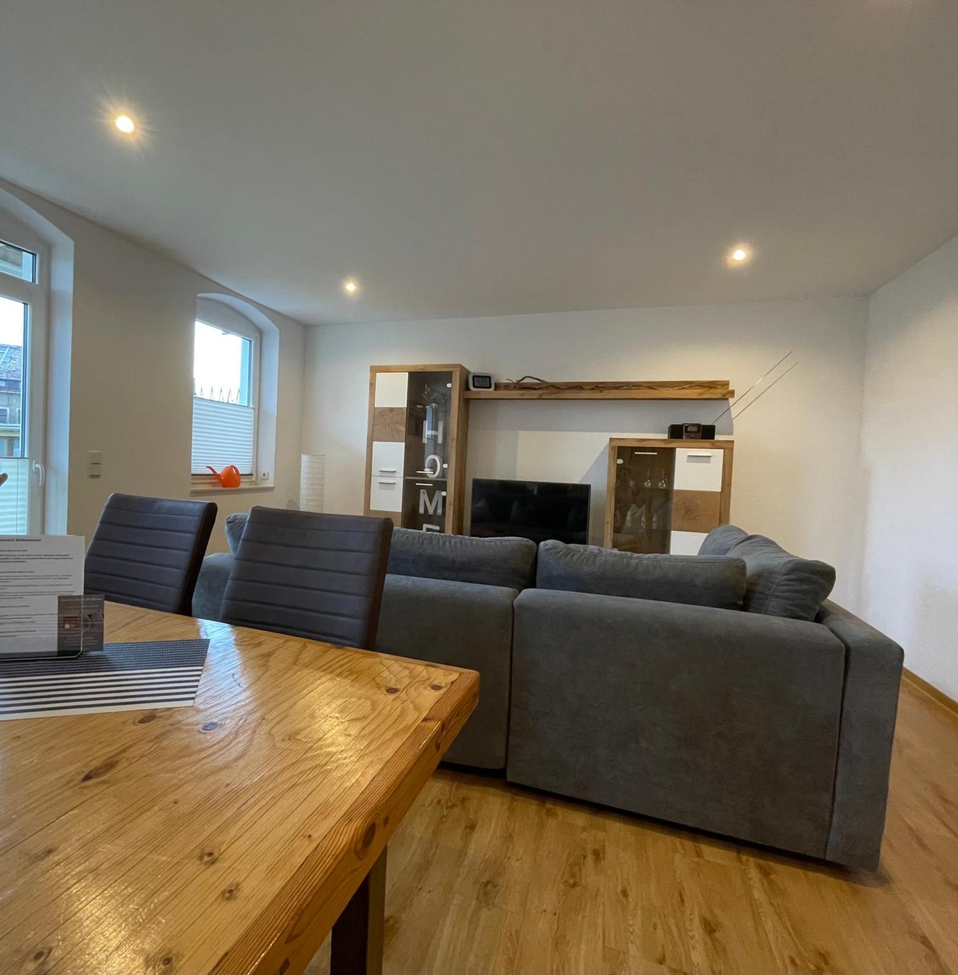Apartament Stadtoase Geraeumige Gaestewohnungen Mit Balkon, Komfort, Modernitaet Und Ruhe, Fuer Monteure Geeignet, Free Wifi