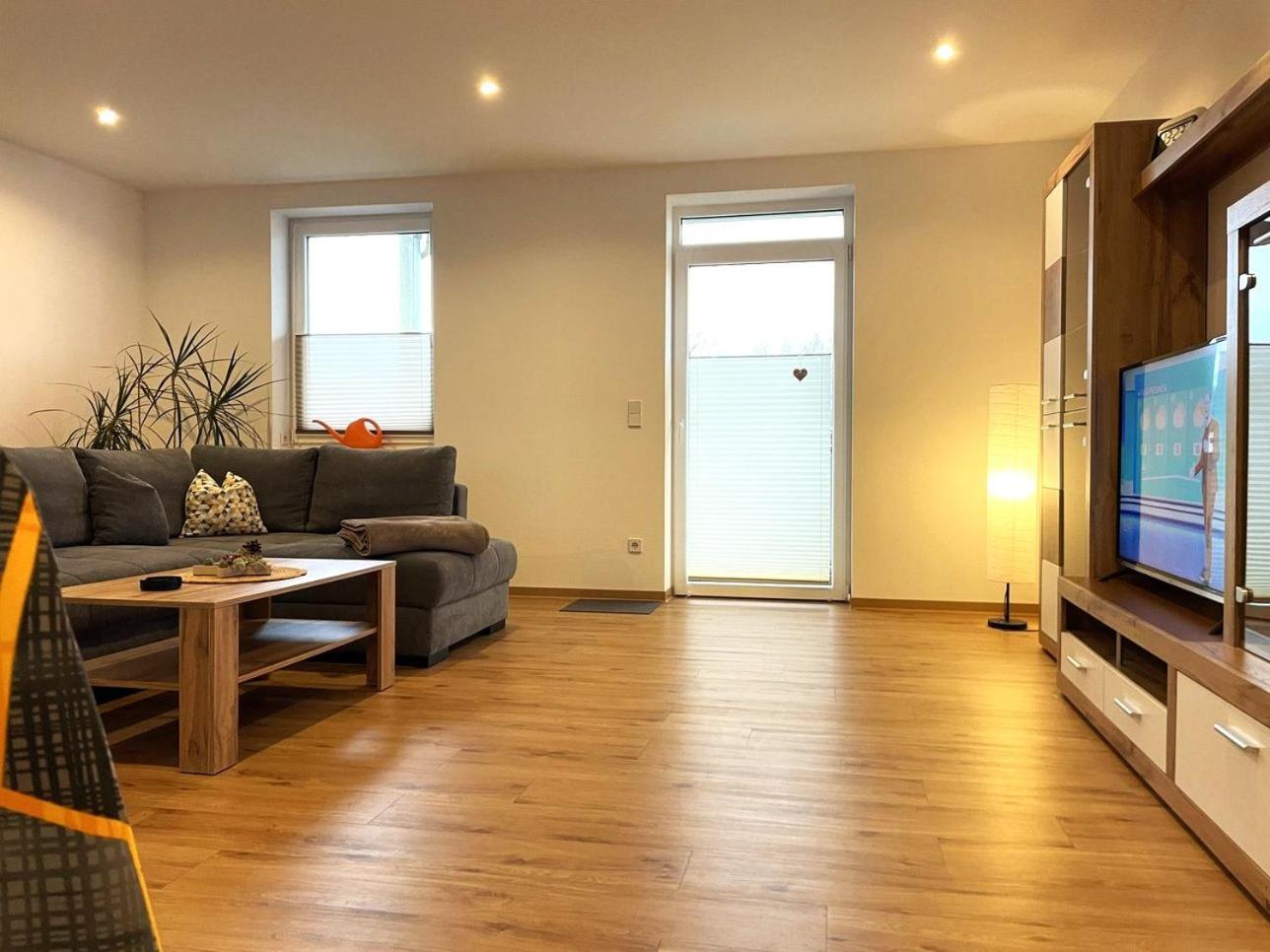 Appartement Stadtoase Geraeumige Gaestewohnungen Mit Balkon, Komfort, Modernitaet Und Ruhe, Fuer Monteure Geeignet, Free Wifi Frankenberg